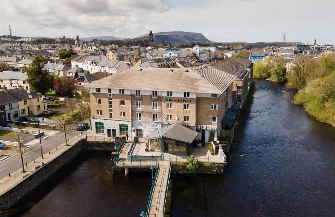 Riverside Hotel